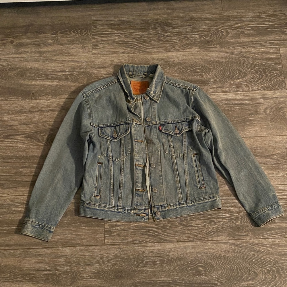 Levi's - Ex-Boyfriend Trucker Jacket in Stonewash Blue - Size S